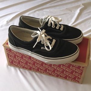 vans era vs authentic